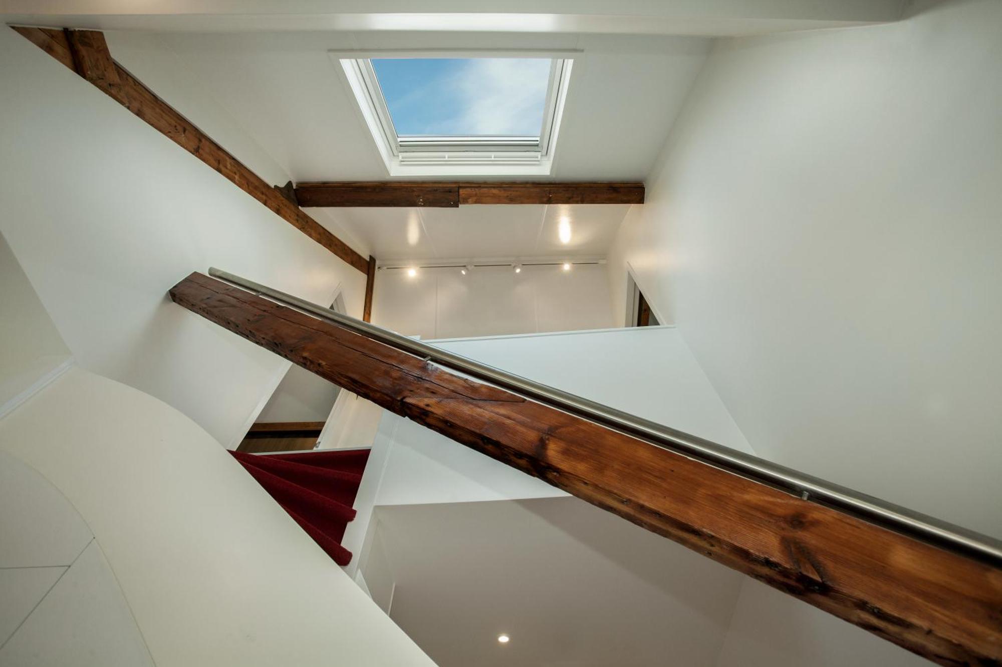 Stayci Serviced Denneweg Apartment *